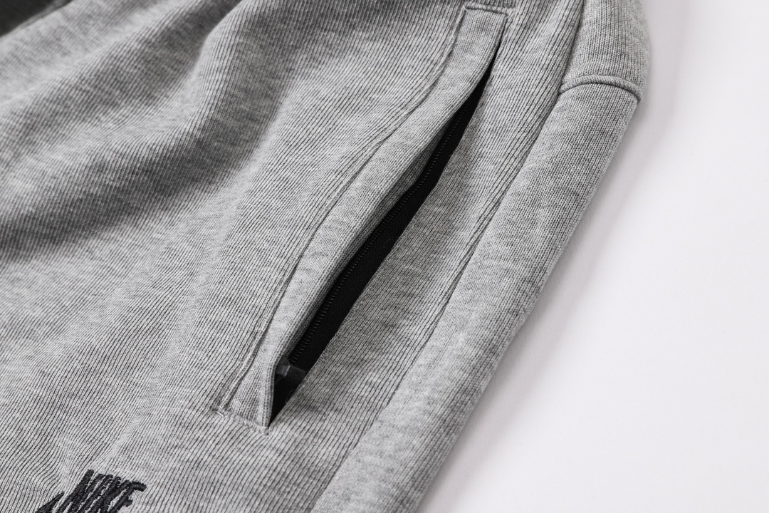 Nike Essential Fleece Short